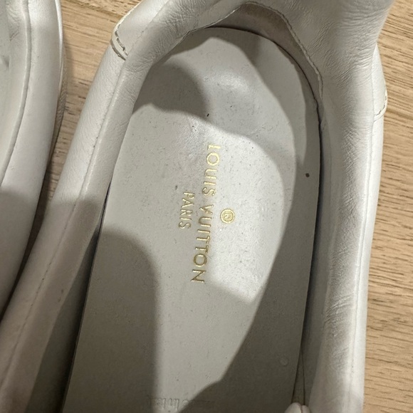 Louis Vuitton sneakers size 37.5 - Picture 9 of 9